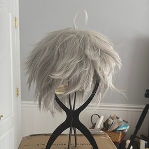Shaggy Grey Short Anime Cosplay Wig